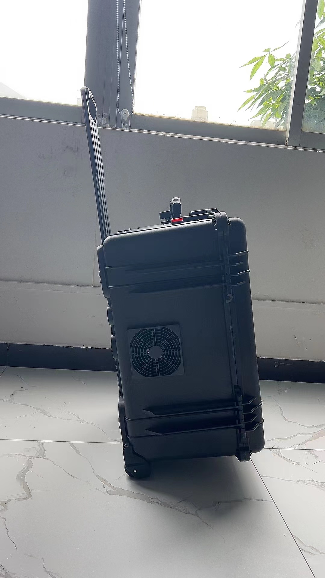 綦江手拉箱型移动通信干扰器